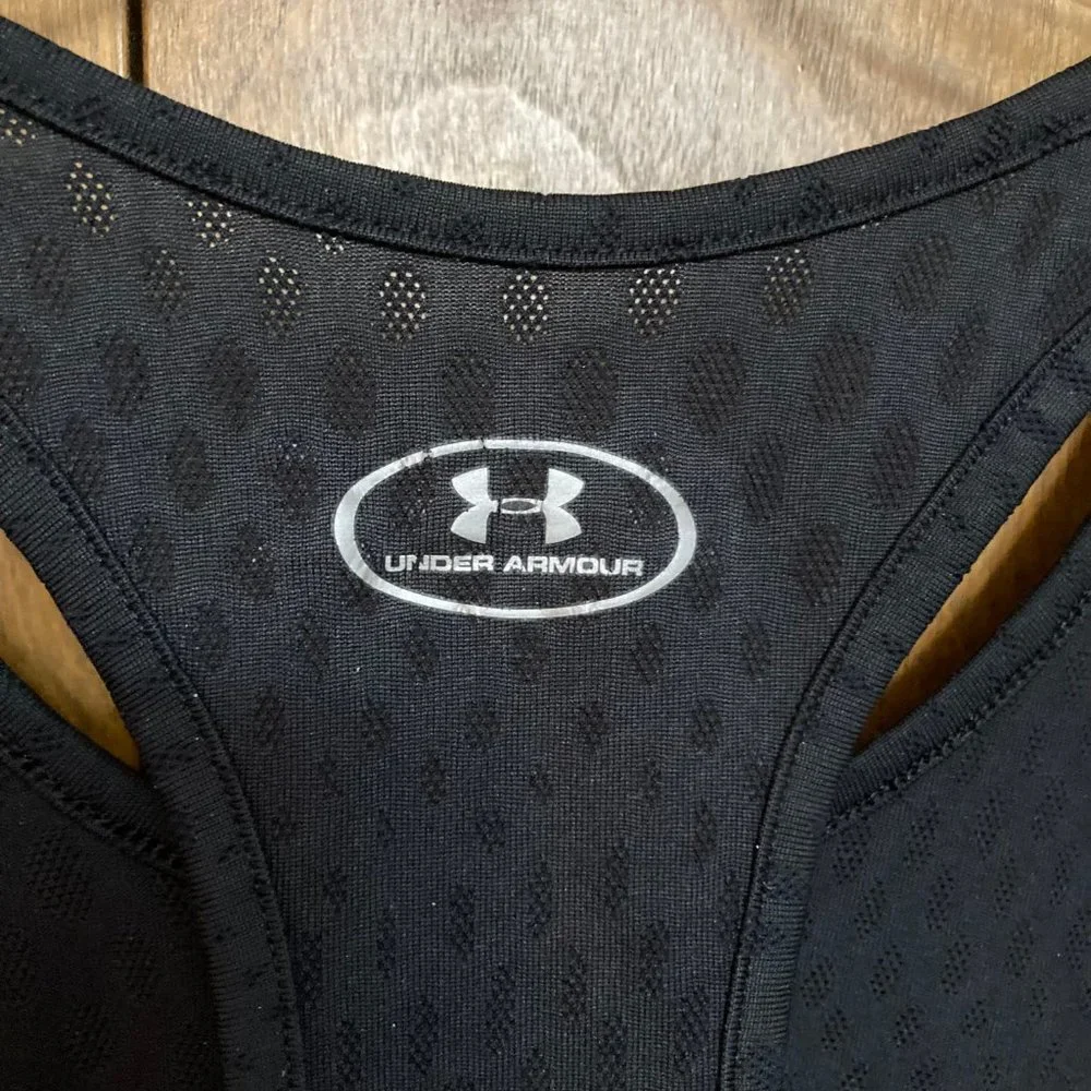 Under Armour Mesh Heatgear Loose Fit Black Tank  Size: Extra Small - Picture 6 of 15